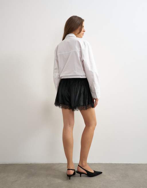 Topshop short noir en velours à détail dentelle, 4 de 5