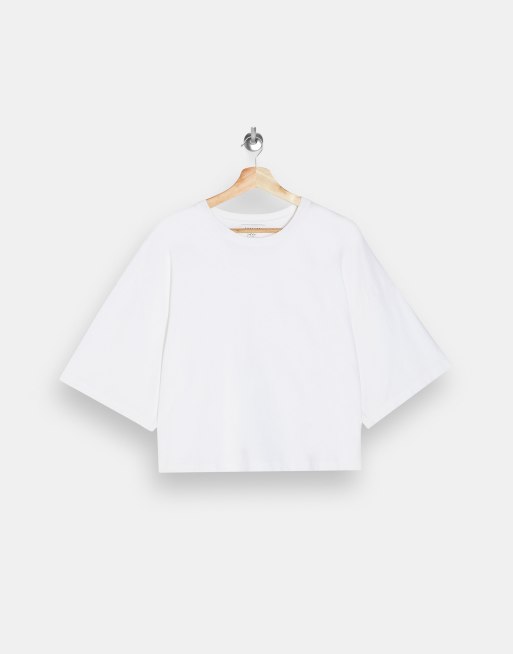 Boxy white store t shirt