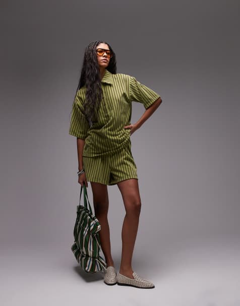 Topshop – Shorts Frottee in Grün mit Streifen, Kombiteil - view 1