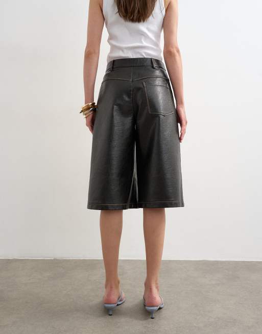 Topshop shorts i läderimitation, lång modell, svart, 4 av 5