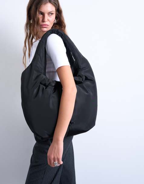 Topshop – Sia – Geraffte Schultertasche aus Nylon in Schwarz - view 1