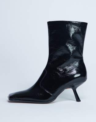 Topshop - Sienna Premium - Lederstiefel in Schwarz mit eckiger Zehenpartie und mittelhohem Absatz