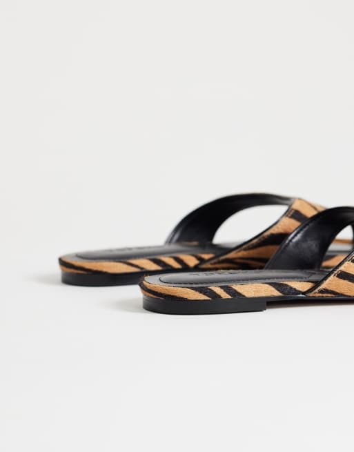 Topshop Sisi flip flops in tiger print hair-on real leather, 3 of 4