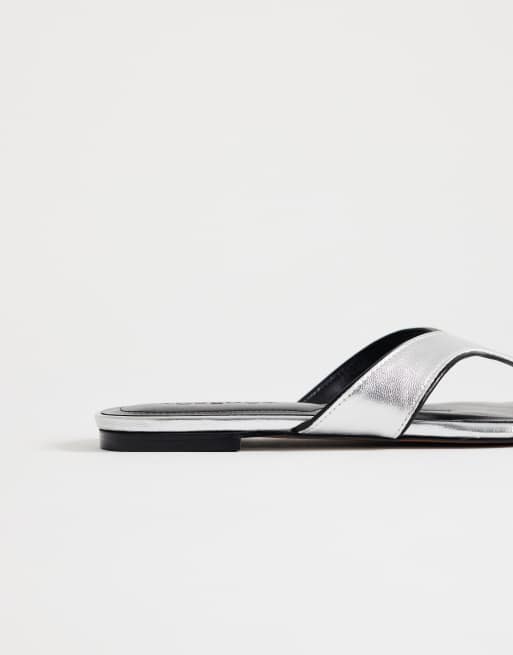 Topshop – Sisi – Silverfärgade, platta sandaler med tårem, 4 av 4