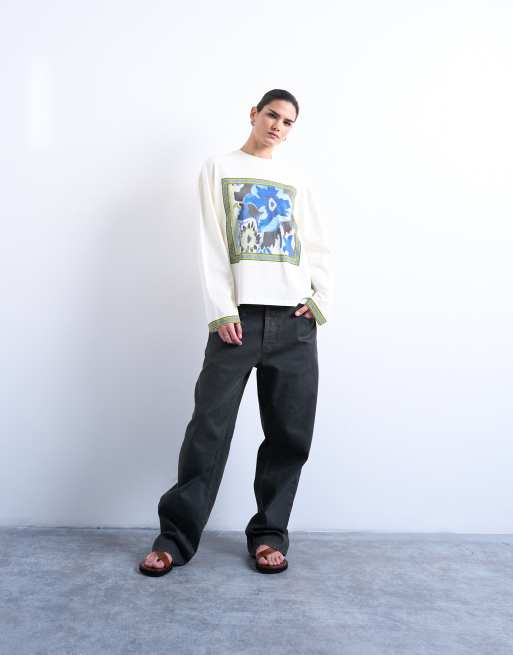 Topshop – Skater-T-Shirt in Ecru mit Blumen-Grafikprint, 4 von 4