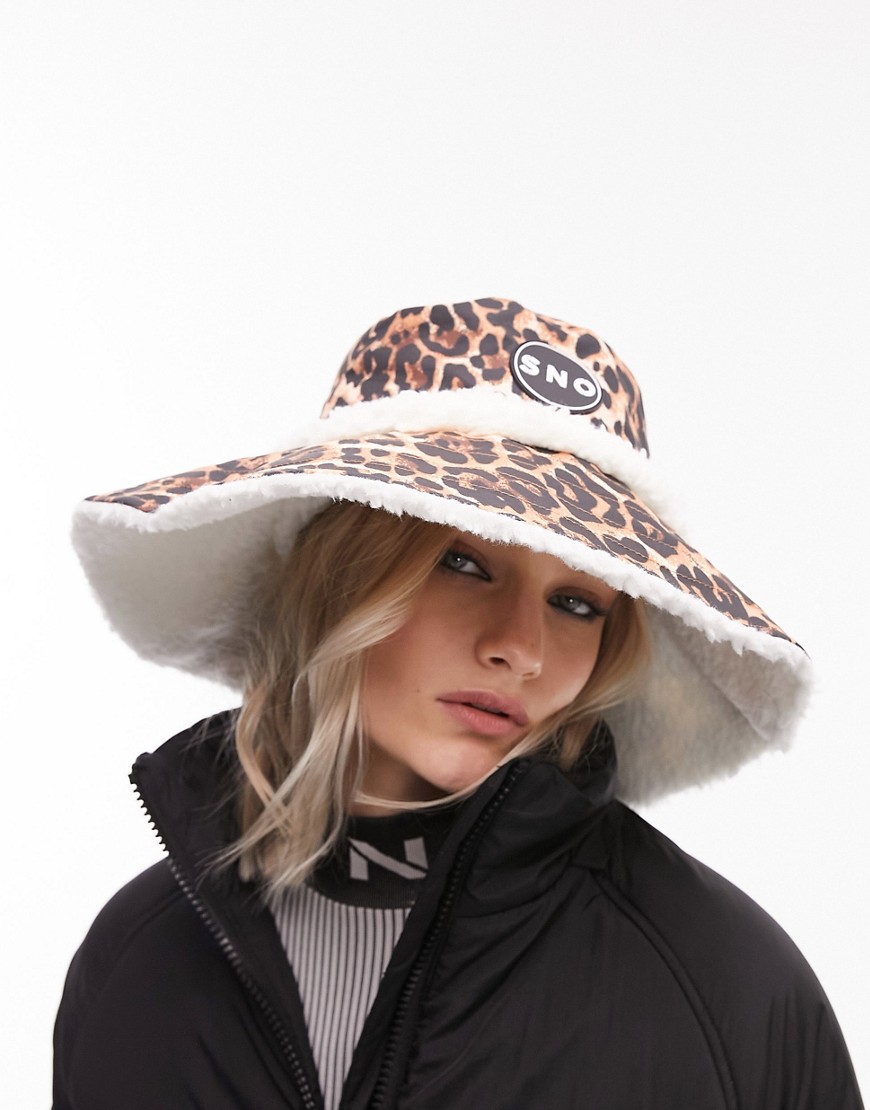 Topshop Ski borg bucket hat in leopard-Multi