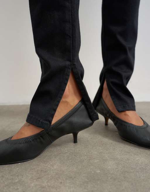 Topshop Skinny-Jeans mit seitlichem Schlitz in Clean Black, 2 von 5