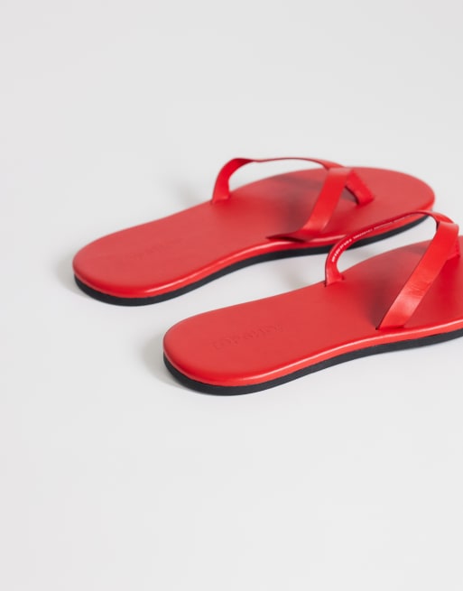 Topshop – Sky – Czerwone sandały japonki z naturalnej skóry, 3 z 4