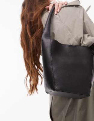 Topshop - Skye - Schultertasche in Schwarz mit Zierknoten-Tragegriff