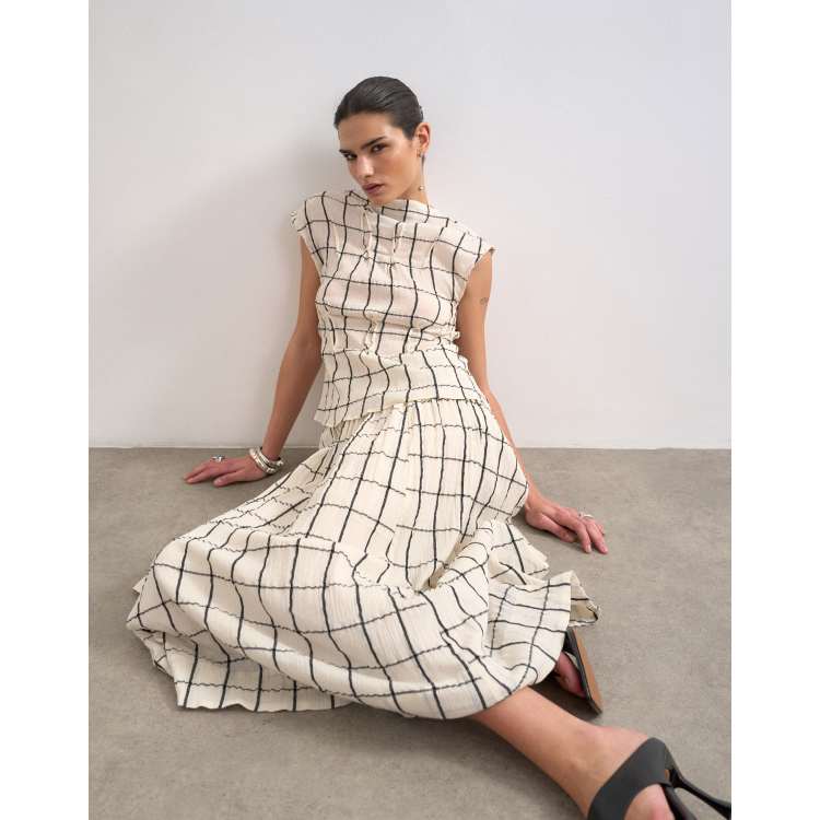 Topshop sleeveless pintuck crinkle top in windowpane check | ASOS