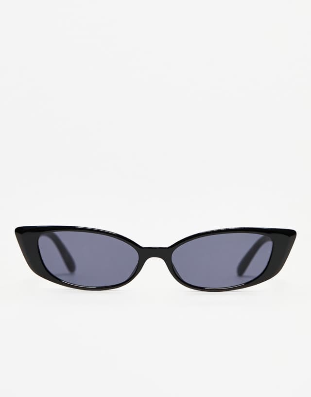 Topshop slim rounded cateye sunglasses in black