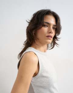 Model wearing Slim tank in grey marl