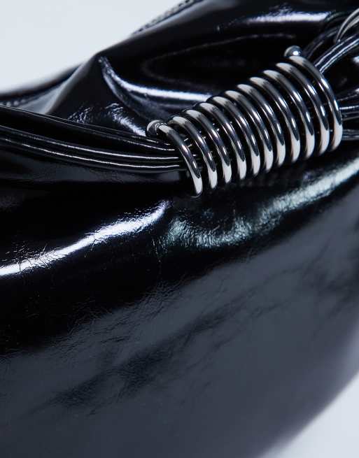 Topshop – Sloane – U-förmige Schultertasche in Schwarz mit Metall-Details, 3 von 3
