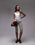 [Topshop] Topshop slouchy scoop neck singlet in white M WHITE