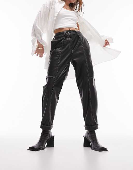 Topshop - Smaltoelopende broek van imitatieleer met contrasterende stiksels en naaddetail in zwart