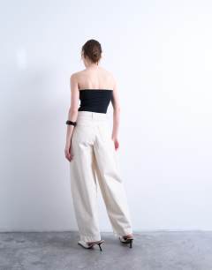 Model wearing Smart barrel leg trouser in ecru