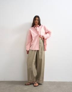 Model wearing Smart casual techy wrap buckle detail trouser in mushroom