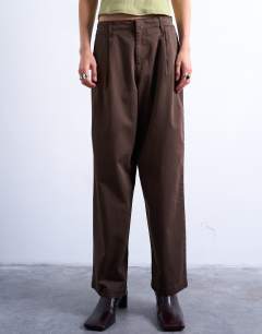 Model wearing Smart hybrid casual trouser in chocolate