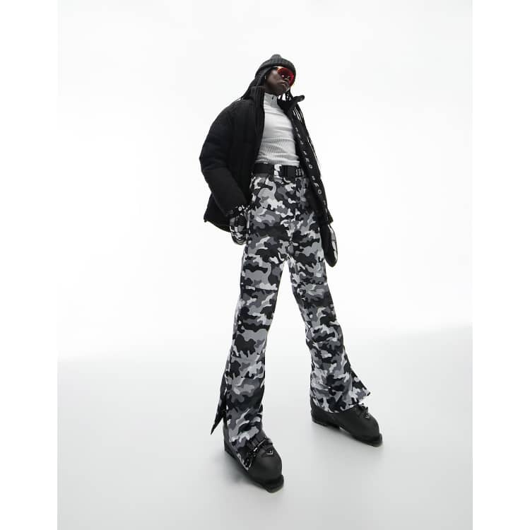 Comment porter le pantalon argenté ? - Le Mag Beauté