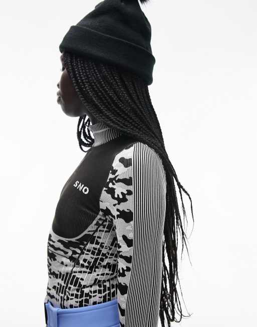 Topshop - Sno ski - Langærmet basistop med lynlås og ståkrave i monokromt camouflageprint med kontur