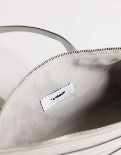 Topshop Snoopy small zip front pocket shoulder bag in light grey, 3 of 4
