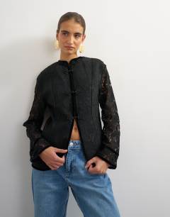 Soft mandarin lace jacket in black