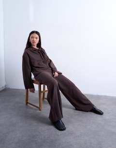 Soft touch wide leg trouser co-ord in chocolate