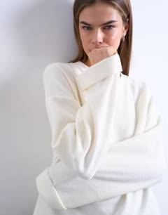 Model wearing Soft touch wide sleeve skater tee in ivory