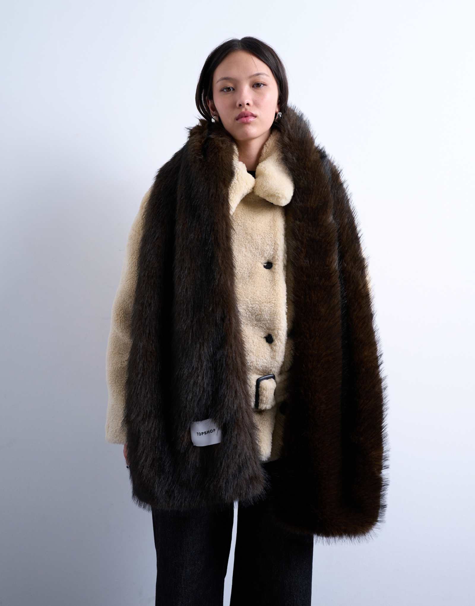 Шарф из искусственного меха Topshop Sophie шоколадного цвета