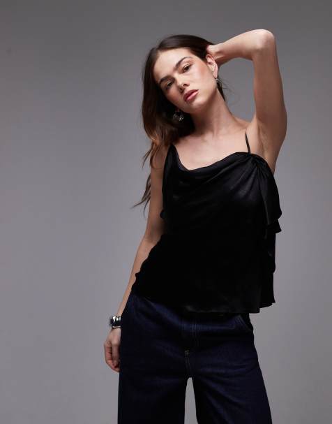 Topshop - Sort cami-top med dobbelt strop og flæser i satin - view 1