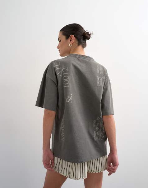 Topshop - Sort forvasket T-shirt med sænkede skuldre og grafisk print - view 1
