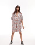 [Topshop] Topshop souvenir shirt dress in red and black floral 6 Red & Black