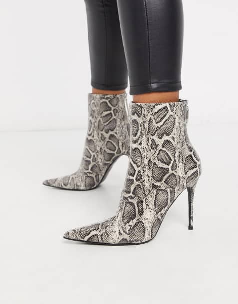 Topshop – Spitze Stiletto-Stiefel mit grauem Schlangenledermuster