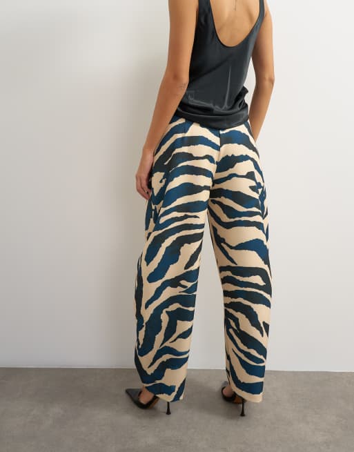 Topshop spodnie barrel leg we wzór zebry, 5 z 5