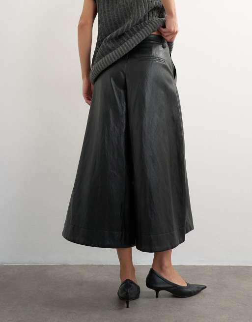 Topshop spodnie culotte z imitacji skóry w czerni, 4 z 5