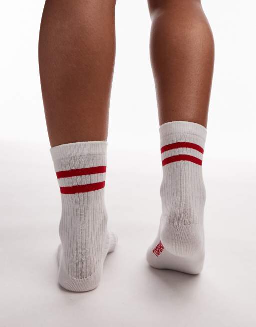 Topshop - Sportieve geribbelde sokken met rode strepen in wit, 4 van 4
