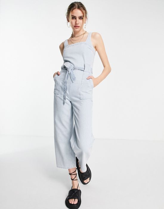 https://images.asos-media.com/products/topshop-square-neck-denim-jumpsuit-in-bleach/201879857-1-bleach?$n_550w$&wid=550&fit=constrain