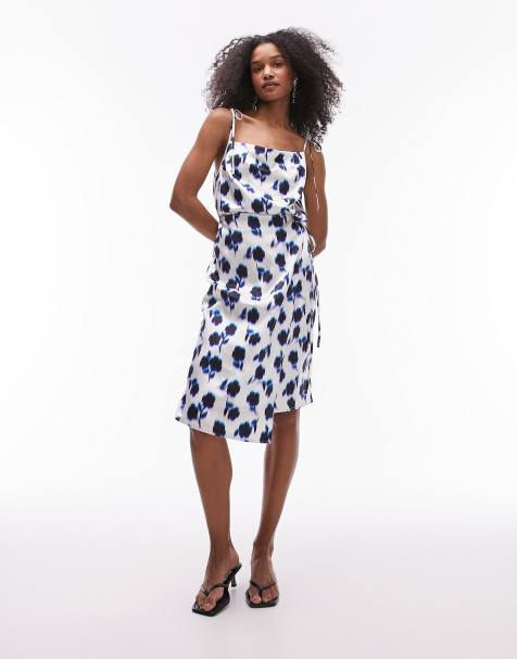 Topshop Tall Blue Floral Sleeveless Dress, 25 Super Pretty Dresses to Wear  to a Casual Wedding, All Under $100