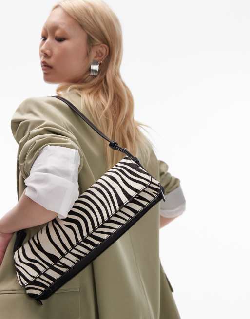 Topshop – Stassi – Czarna wydłużona torebka na ramię z poliuretanu ze skórzanymi wstawkami, w paski zebry