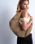 [Topshop] Topshop Sterling real suede scoop shoulder bag in beige-Neutral One Size BEIGE