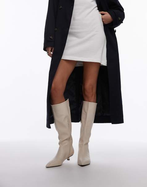 Topshop – Stevie – Kniehohe, spitze Stiefel in gebrochenem Weiß mit mittelhohem Absatz - view 1