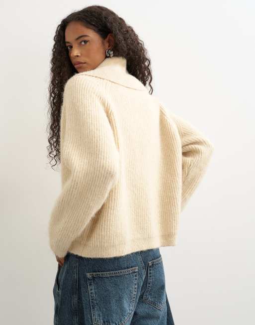 Topshop stickad slouchy kofta med knappar framtill och sjalkrage i latte, 4 av 4