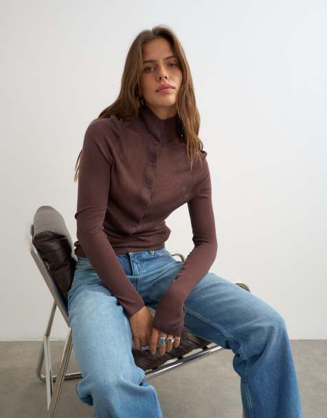 Topshop stickad topp med hög ståkrage och henley-knäppning i aubergine - view 1