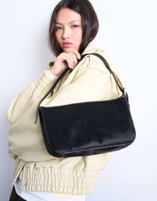 Topshop - Stina - Schultertasche aus echtem Leder in Schokobraun mit Ponyfell-Optik-Brown