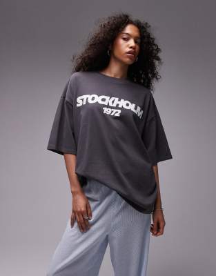 Topshop - Stockholm 1972 - Oversize-T-Shirt in Grau