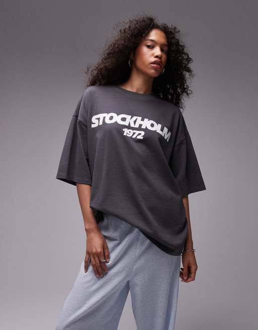 Topshop – Stockholm 1972 – Oversize-T-Shirt in Grau