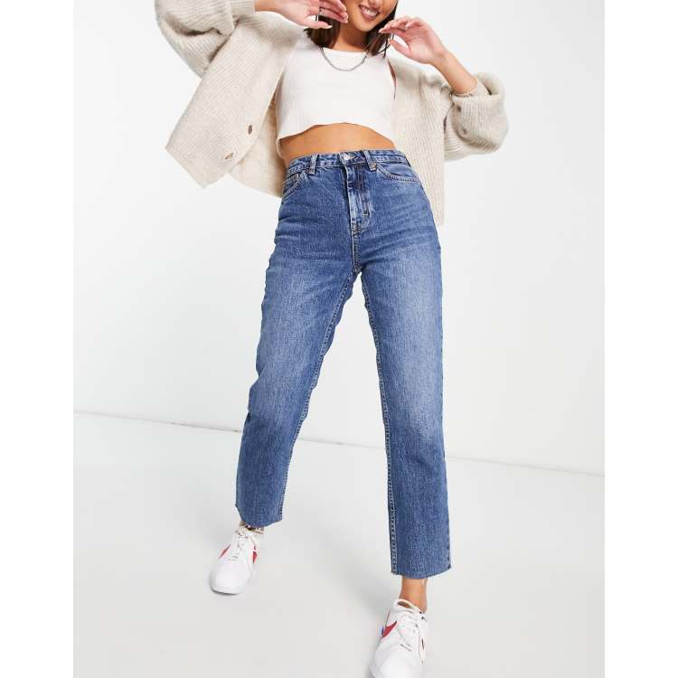 Straight leg jeans hot sale with frayed hem