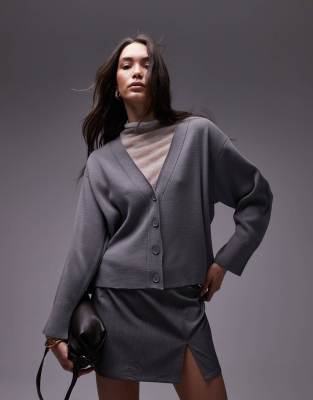 Topshop - Strickjacke aus kompaktem Strick in Grau mit lockerem Schnitt-Braun