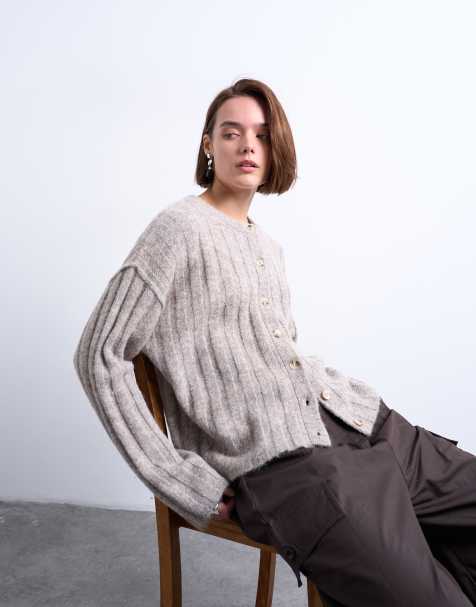 Topshop – Strickjacke in Hellbeige aus breitem Rippstrick - view 1