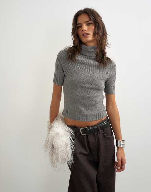 Topshop Strickoberteil mit Rippeneinsatz und Stehkragen in Grau, 3 von 4